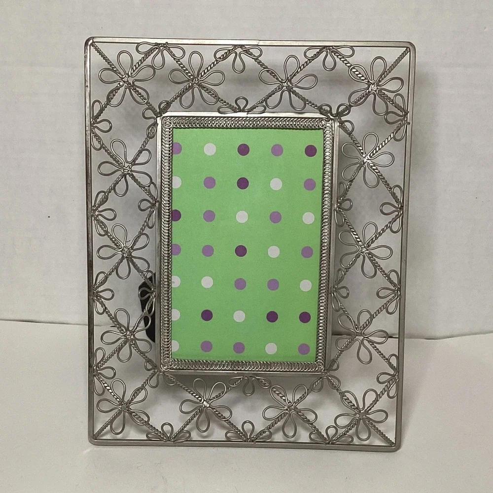 Silver Tone Filigree Floral Metal Picture Frame Vertical Tabletop Display